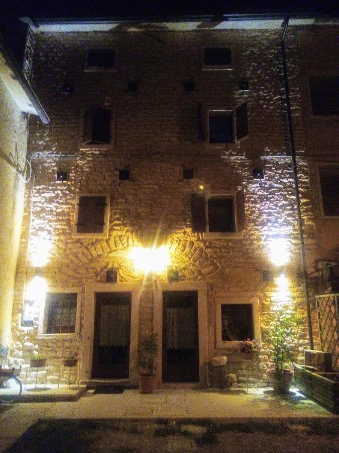 Da Andrea E Raffaella Guest House Sant'Anna d'Alfaedo Exterior photo