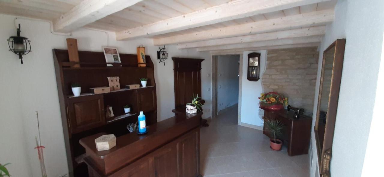 Da Andrea E Raffaella Guest House Sant'Anna d'Alfaedo Exterior photo