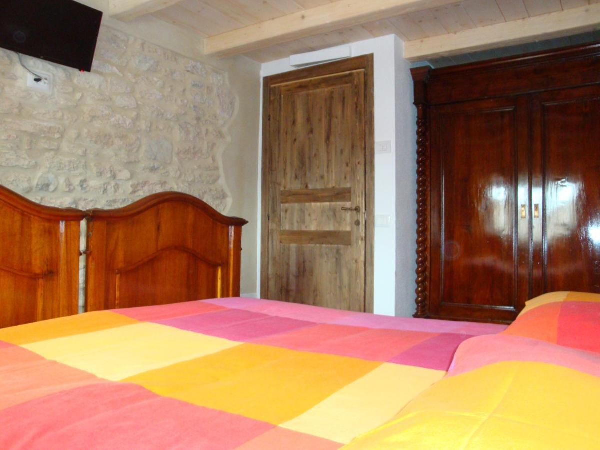 Da Andrea E Raffaella Guest House Sant'Anna d'Alfaedo Exterior photo