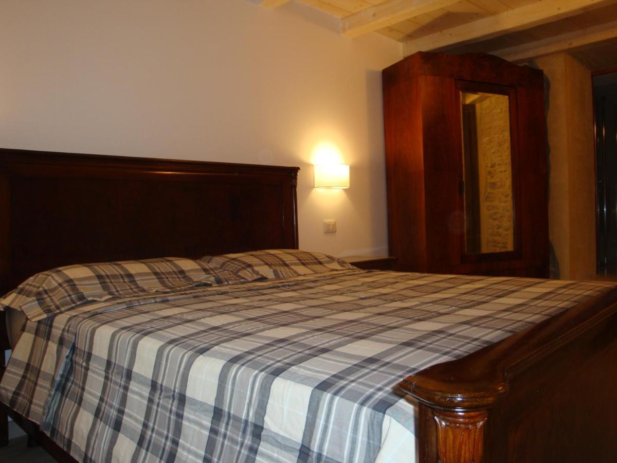 Da Andrea E Raffaella Guest House Sant'Anna d'Alfaedo Exterior photo