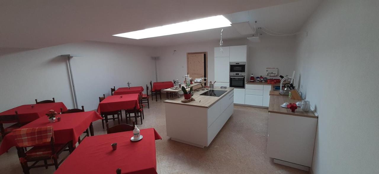 Da Andrea E Raffaella Guest House Sant'Anna d'Alfaedo Exterior photo