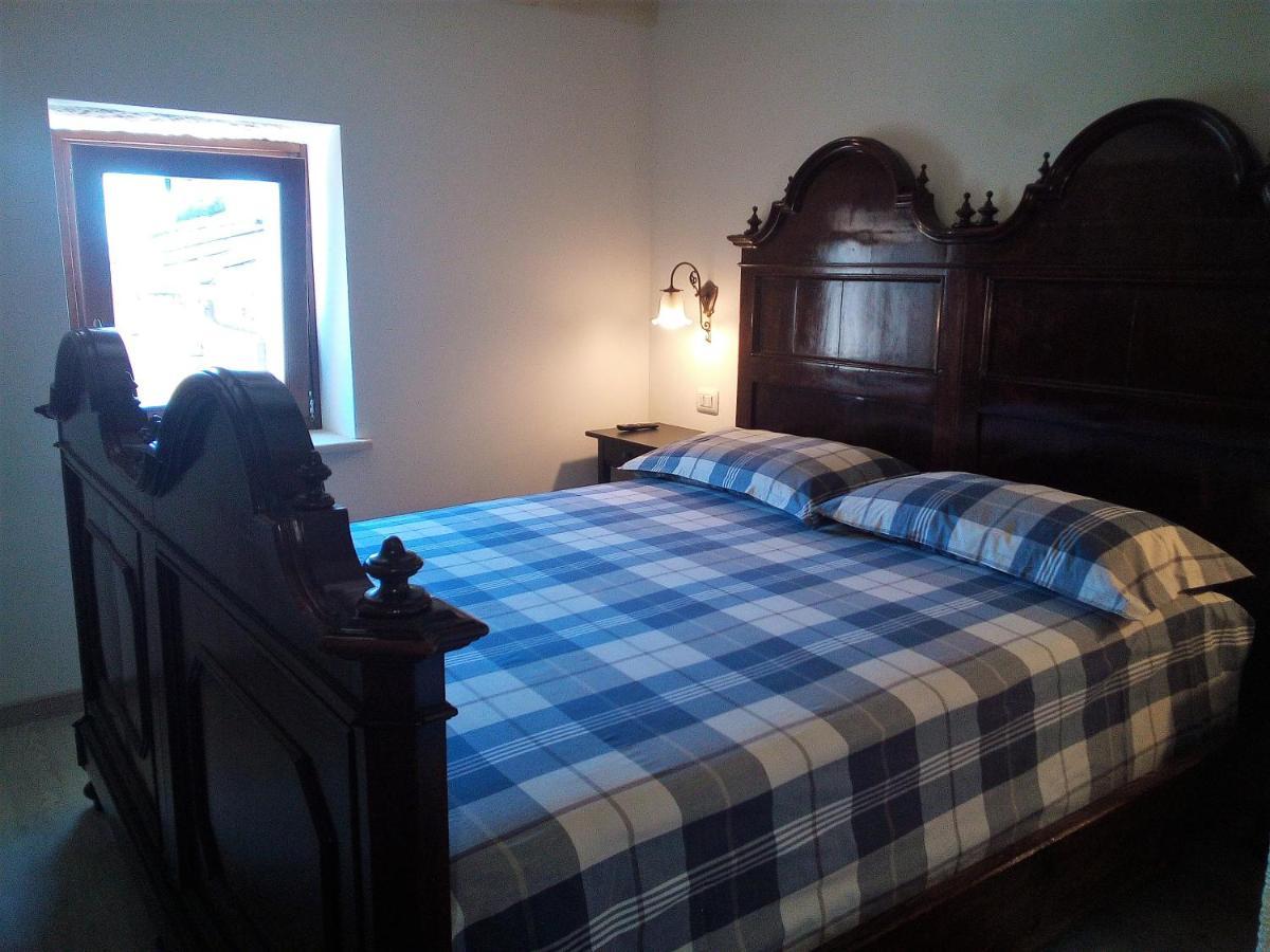 Da Andrea E Raffaella Guest House Sant'Anna d'Alfaedo Exterior photo